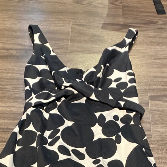 White LE CHÂTEAU Dress With Black Polkadots, Size XX-Small - Picture 2 of 2